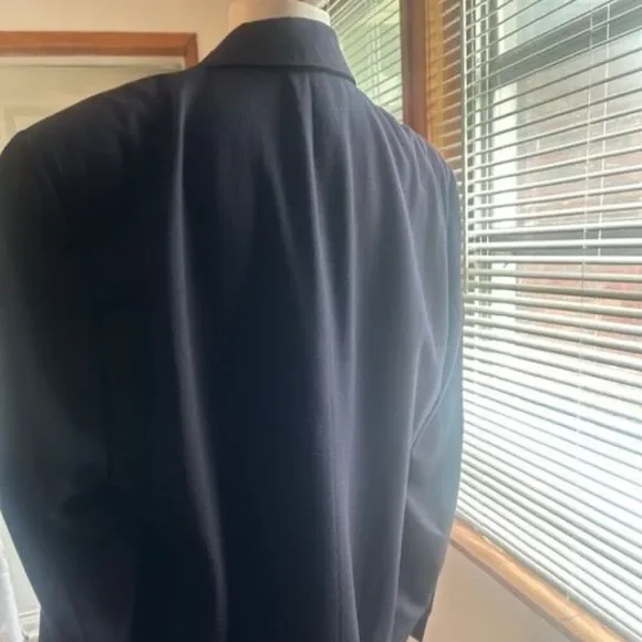 Austin Reed Vintage Navy Wool Double-Breasted lined blazer, size 14W - Picture 3 of 8